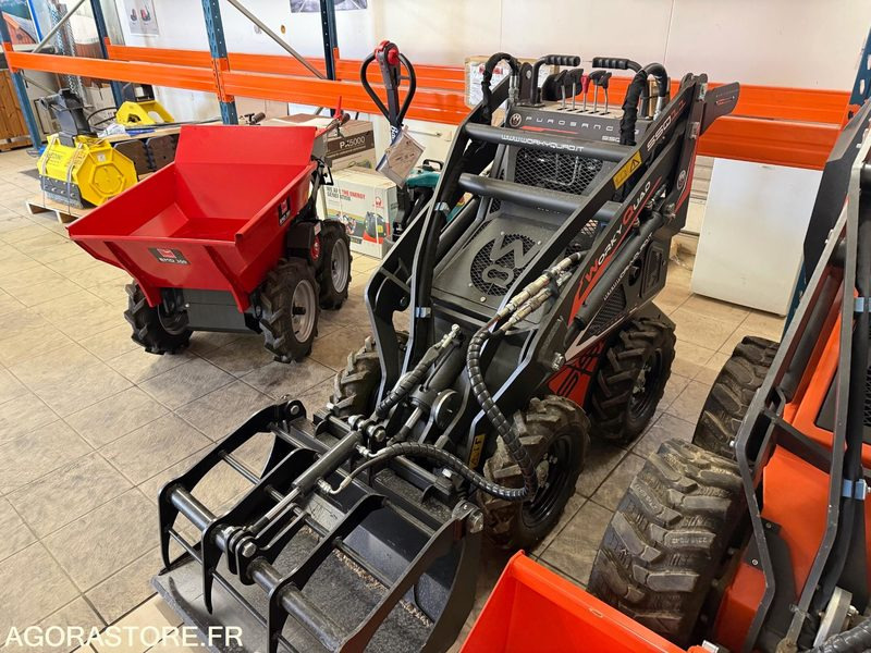 Porte outils SSQ11 PUROSANGUE Worky quad Plus Essence NEUF - Puutarhalaitteet: kuva Porte outils SSQ11 PUROSANGUE Worky quad Plus Essence NEUF - Puutarhalaitteet Porte outils SSQ11 PUROSANGUE Worky quad Plus Essence NEUF - Puutarhalaitteet: kuva Porte outils SSQ11 PUROSANGUE Worky quad Plus Essence NEUF - Puutarhalaitteet