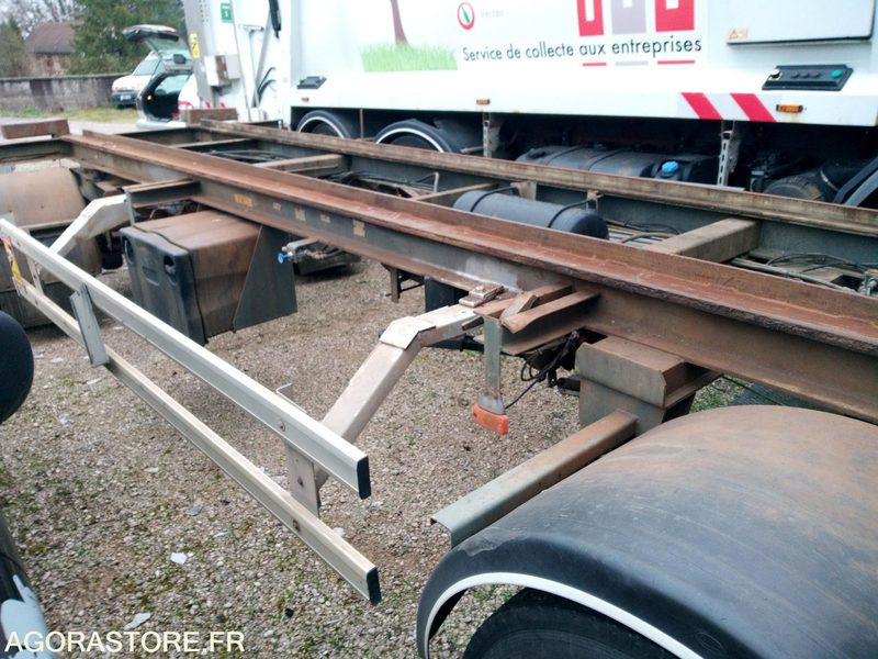 Remorque porte caisson Adoc - Puoliperävaunu: kuva Remorque porte caisson Adoc - Puoliperävaunu Remorque porte caisson Adoc - Puoliperävaunu: kuva Remorque porte caisson Adoc - Puoliperävaunu