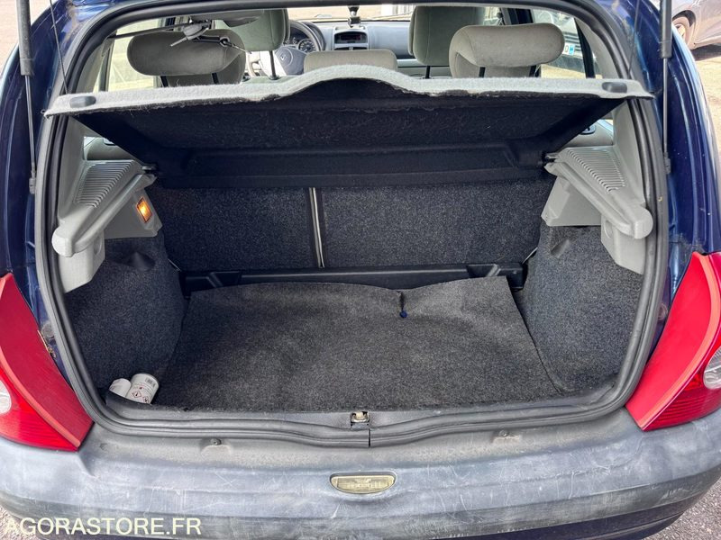 RENAULT CLIO 1.5 DCI 90CH - 2003 - 190000KMS - Henkilöauto: kuva RENAULT CLIO 1.5 DCI 90CH - 2003 - 190000KMS - Henkilöauto RENAULT CLIO 1.5 DCI 90CH - 2003 - 190000KMS - Henkilöauto: kuva RENAULT CLIO 1.5 DCI 90CH - 2003 - 190000KMS - Henkilöauto