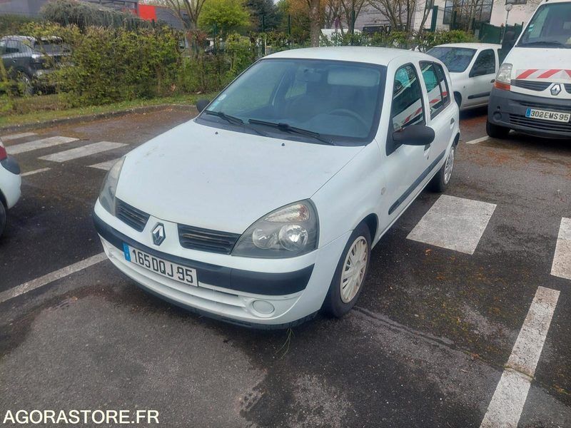 RENAULT CLIO 2 - Henkilöauto: kuva RENAULT CLIO 2 - Henkilöauto RENAULT CLIO 2 - Henkilöauto: kuva RENAULT CLIO 2 - Henkilöauto