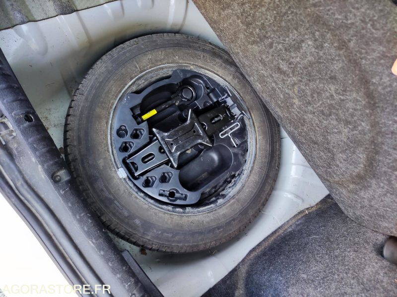 RENAULT CLIO AH630DN - Henkilöauto: kuva RENAULT CLIO AH630DN - Henkilöauto RENAULT CLIO AH630DN - Henkilöauto: kuva RENAULT CLIO AH630DN - Henkilöauto