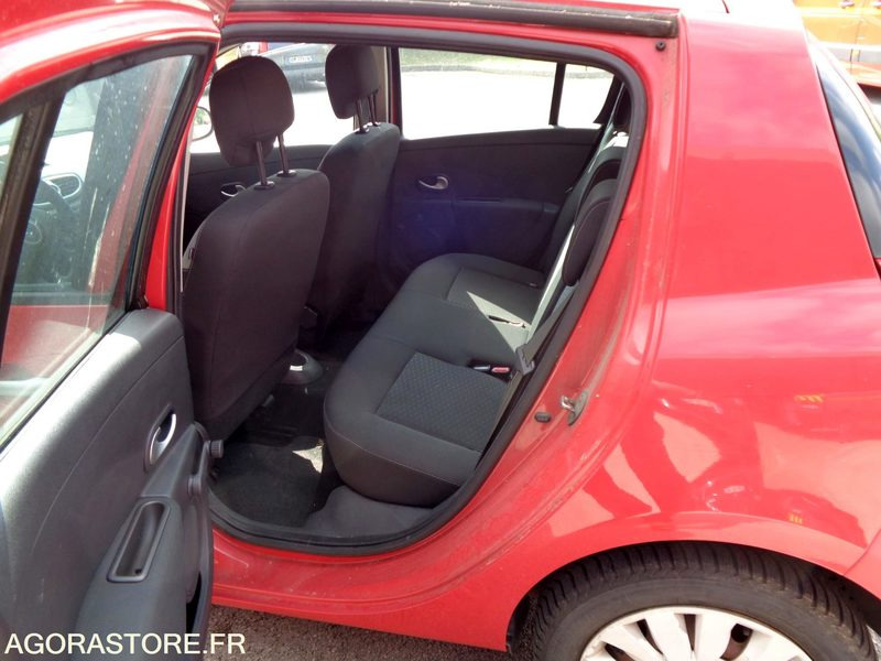 RENAULT CLIO BM.435.JB - 2011 - 196032 KM - Henkilöauto: kuva RENAULT CLIO BM.435.JB - 2011 - 196032 KM - Henkilöauto RENAULT CLIO BM.435.JB - 2011 - 196032 KM - Henkilöauto: kuva RENAULT CLIO BM.435.JB - 2011 - 196032 KM - Henkilöauto