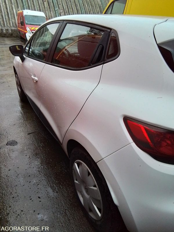 RENAULT CLIO CG284R - Henkilöauto: kuva RENAULT CLIO CG284R - Henkilöauto RENAULT CLIO CG284R - Henkilöauto: kuva RENAULT CLIO CG284R - Henkilöauto