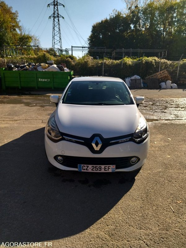 RENAULT CLIO DE 2013 AVEC 258818 KM - Henkilöauto: kuva RENAULT CLIO DE 2013 AVEC 258818 KM - Henkilöauto RENAULT CLIO DE 2013 AVEC 258818 KM - Henkilöauto: kuva RENAULT CLIO DE 2013 AVEC 258818 KM - Henkilöauto