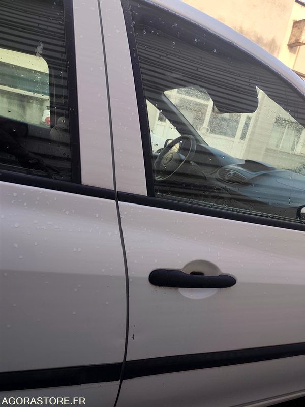 RENAULT CLIO - Henkilöauto: kuva RENAULT CLIO - Henkilöauto RENAULT CLIO - Henkilöauto: kuva RENAULT CLIO - Henkilöauto