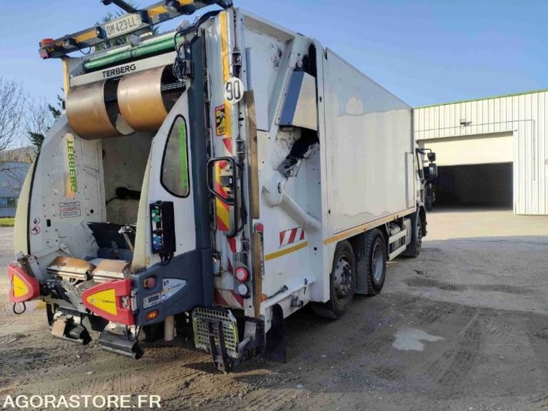 RENAULT D26 WIDE 320.26-E6 - BOM 20m3 CARGOPAC II - 2014 / 306697 KM (DM423LL) - Roska-auto: kuva RENAULT D26 WIDE 320.26-E6 - BOM 20m3 CARGOPAC II - 2014 / 306697 KM (DM423LL) - Roska-auto RENAULT D26 WIDE 320.26-E6 - BOM 20m3 CARGOPAC II - 2014 / 306697 KM (DM423LL) - Roska-auto: kuva RENAULT D26 WIDE 320.26-E6 - BOM 20m3 CARGOPAC II - 2014 / 306697 KM (DM423LL) - Roska-auto