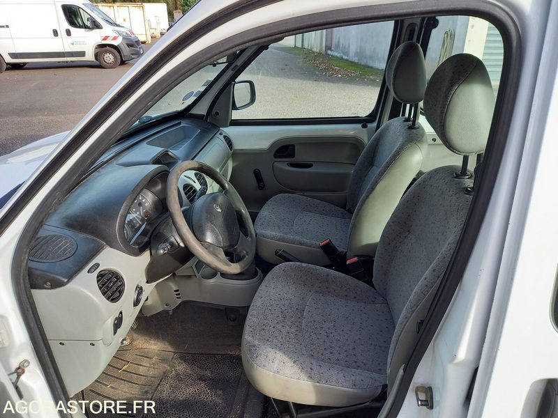 RENAULT Kangoo 3786-SH-33 GPL DANS L'ÉTAT - Pieni pakettiauto: kuva RENAULT Kangoo 3786-SH-33 GPL DANS L'ÉTAT - Pieni pakettiauto RENAULT Kangoo 3786-SH-33 GPL DANS L'ÉTAT - Pieni pakettiauto: kuva RENAULT Kangoo 3786-SH-33 GPL DANS L'ÉTAT - Pieni pakettiauto