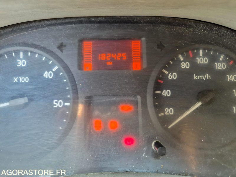 RENAULT MASTER 2.5 DCI 120 CV - 2008 - 182 425km - Pakettiauto: kuva RENAULT MASTER 2.5 DCI 120 CV - 2008 - 182 425km - Pakettiauto RENAULT MASTER 2.5 DCI 120 CV - 2008 - 182 425km - Pakettiauto: kuva RENAULT MASTER 2.5 DCI 120 CV - 2008 - 182 425km - Pakettiauto