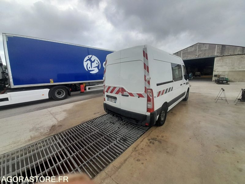 RENAULT MASTER 3T5 DOUBLE CABINE - 2011 / 285 800 KM - Pakettiauto: kuva RENAULT MASTER 3T5 DOUBLE CABINE - 2011 / 285 800 KM - Pakettiauto RENAULT MASTER 3T5 DOUBLE CABINE - 2011 / 285 800 KM - Pakettiauto: kuva RENAULT MASTER 3T5 DOUBLE CABINE - 2011 / 285 800 KM - Pakettiauto