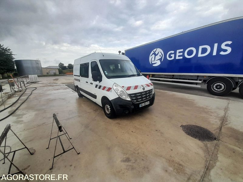 RENAULT MASTER 3T5 DOUBLE CABINE - 2011 / 285 800 KM - Pakettiauto: kuva RENAULT MASTER 3T5 DOUBLE CABINE - 2011 / 285 800 KM - Pakettiauto RENAULT MASTER 3T5 DOUBLE CABINE - 2011 / 285 800 KM - Pakettiauto: kuva RENAULT MASTER 3T5 DOUBLE CABINE - 2011 / 285 800 KM - Pakettiauto