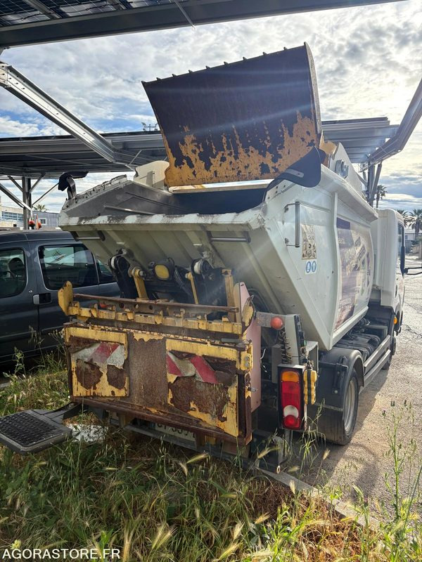 RENAULT MAXITY DIESEL AM 2013 BOM 83275KM CT-350-LL N° VIN: VF6SNFF24D3153920 - Kippilava-auto: kuva RENAULT MAXITY DIESEL AM 2013 BOM 83275KM CT-350-LL N° VIN: VF6SNFF24D3153920 - Kippilava-auto RENAULT MAXITY DIESEL AM 2013 BOM 83275KM CT-350-LL N° VIN: VF6SNFF24D3153920 - Kippilava-auto: kuva RENAULT MAXITY DIESEL AM 2013 BOM 83275KM CT-350-LL N° VIN: VF6SNFF24D3153920 - Kippilava-auto