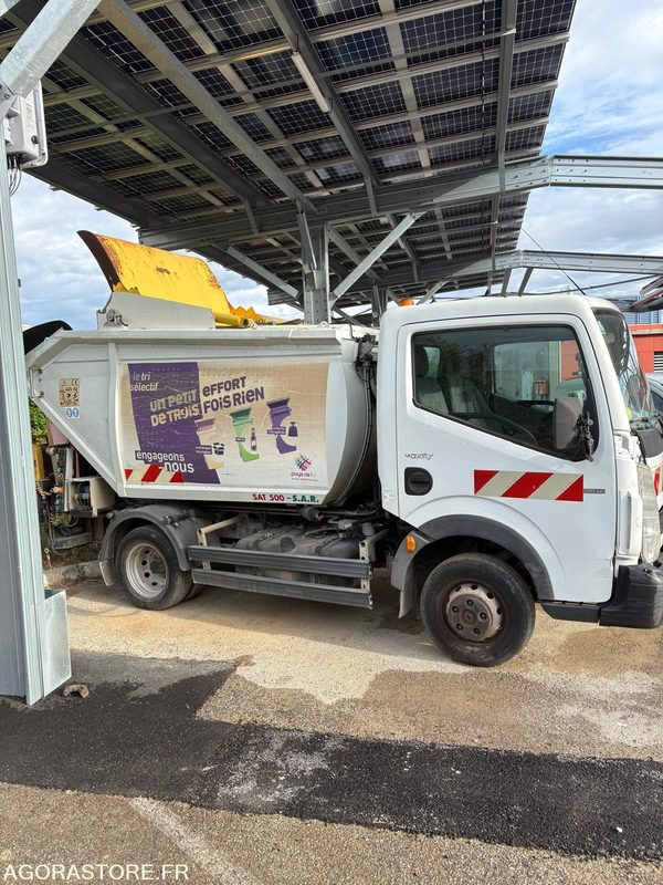 RENAULT MAXITY DIESEL AM 2013 BOM 83275KM CT-350-LL N° VIN: VF6SNFF24D3153920 - Kippilava-auto: kuva RENAULT MAXITY DIESEL AM 2013 BOM 83275KM CT-350-LL N° VIN: VF6SNFF24D3153920 - Kippilava-auto RENAULT MAXITY DIESEL AM 2013 BOM 83275KM CT-350-LL N° VIN: VF6SNFF24D3153920 - Kippilava-auto: kuva RENAULT MAXITY DIESEL AM 2013 BOM 83275KM CT-350-LL N° VIN: VF6SNFF24D3153920 - Kippilava-auto