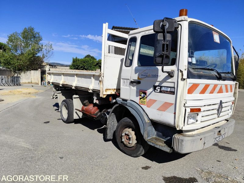 RENAULT S120 CAMION BENNE 1994 144 599 KMS BON ETAT - Kippilava-auto: kuva RENAULT S120 CAMION BENNE 1994 144 599 KMS BON ETAT - Kippilava-auto RENAULT S120 CAMION BENNE 1994 144 599 KMS BON ETAT - Kippilava-auto: kuva RENAULT S120 CAMION BENNE 1994 144 599 KMS BON ETAT - Kippilava-auto