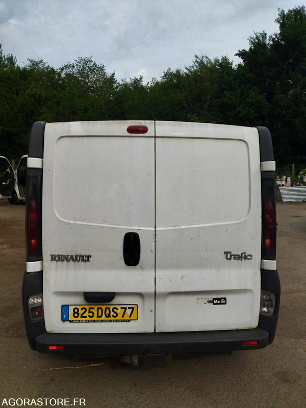 RENAULT TRAFIC DE 2005  71234 KM - Pakettiauto: kuva  RENAULT TRAFIC DE 2005  71234 KM - Pakettiauto RENAULT TRAFIC DE 2005  71234 KM - Pakettiauto: kuva  RENAULT TRAFIC DE 2005  71234 KM - Pakettiauto