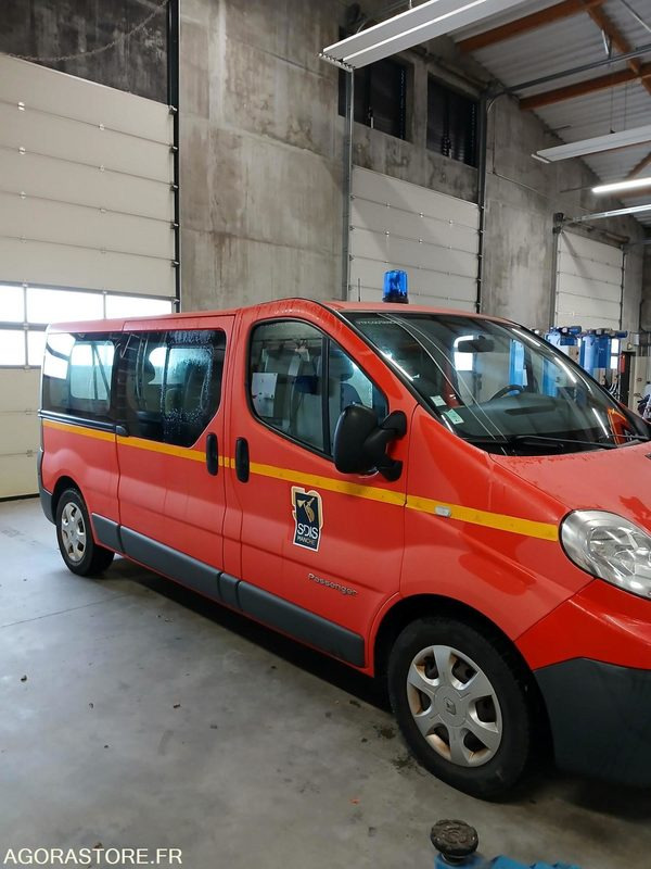 RENAULT TRAFIC - Pieni pakettiauto: kuva RENAULT TRAFIC - Pieni pakettiauto RENAULT TRAFIC - Pieni pakettiauto: kuva RENAULT TRAFIC - Pieni pakettiauto
