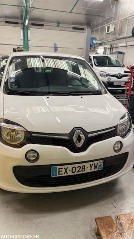 RENAULT TWINGO Essence - 54500km - 2018 - Henkilöauto: kuva RENAULT TWINGO Essence - 54500km - 2018 - Henkilöauto RENAULT TWINGO Essence - 54500km - 2018 - Henkilöauto: kuva RENAULT TWINGO Essence - 54500km - 2018 - Henkilöauto