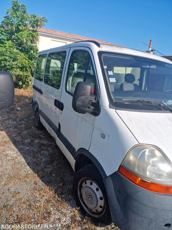 Ranault Master II AUTOBUS/AUTOCAR 2.5 DCI 160545kms 2007 - Minibussi, Pikkubussi: kuva Ranault Master II AUTOBUS/AUTOCAR 2.5 DCI 160545kms 2007 - Minibussi, Pikkubussi Ranault Master II AUTOBUS/AUTOCAR 2.5 DCI 160545kms 2007 - Minibussi, Pikkubussi: kuva Ranault Master II AUTOBUS/AUTOCAR 2.5 DCI 160545kms 2007 - Minibussi, Pikkubussi