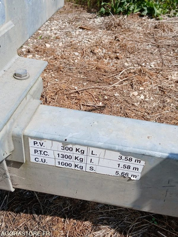 Remorque PORTE ROULEAU HUBIERE - Koneenkuljetusvaunu: kuva Remorque PORTE ROULEAU HUBIERE - Koneenkuljetusvaunu Remorque PORTE ROULEAU HUBIERE - Koneenkuljetusvaunu: kuva Remorque PORTE ROULEAU HUBIERE - Koneenkuljetusvaunu