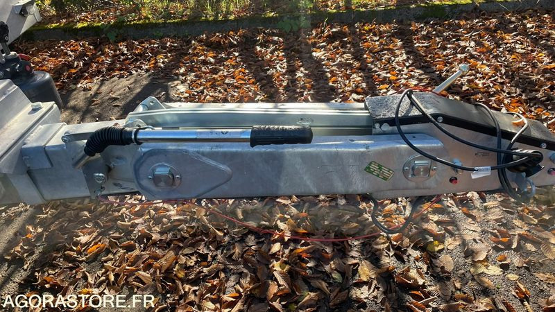 Remorque porte voiture ou équipement - Kuljetin perävaunu: kuva Remorque porte voiture ou équipement - Kuljetin perävaunu Remorque porte voiture ou équipement - Kuljetin perävaunu: kuva Remorque porte voiture ou équipement - Kuljetin perävaunu