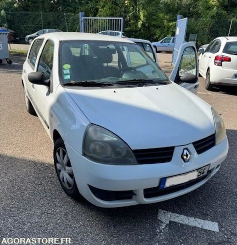Renault CLIO 2 - Henkilöauto: kuva Renault CLIO 2 - Henkilöauto Renault CLIO 2 - Henkilöauto: kuva Renault CLIO 2 - Henkilöauto