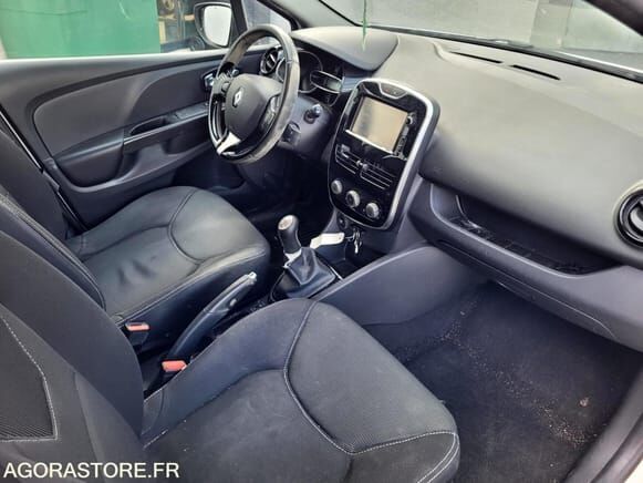 Renault CLIO - Viistoperä: kuva Renault CLIO - Viistoperä Renault CLIO - Viistoperä: kuva Renault CLIO - Viistoperä