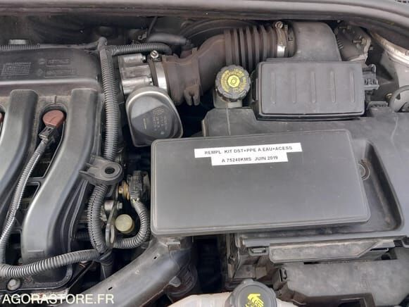 Renault CLIO - Viistoperä: kuva Renault CLIO - Viistoperä Renault CLIO - Viistoperä: kuva Renault CLIO - Viistoperä