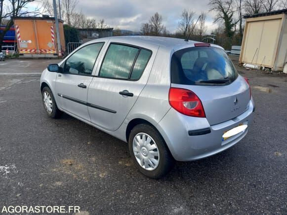 Renault CLIO - Viistoperä: kuva Renault CLIO - Viistoperä Renault CLIO - Viistoperä: kuva Renault CLIO - Viistoperä