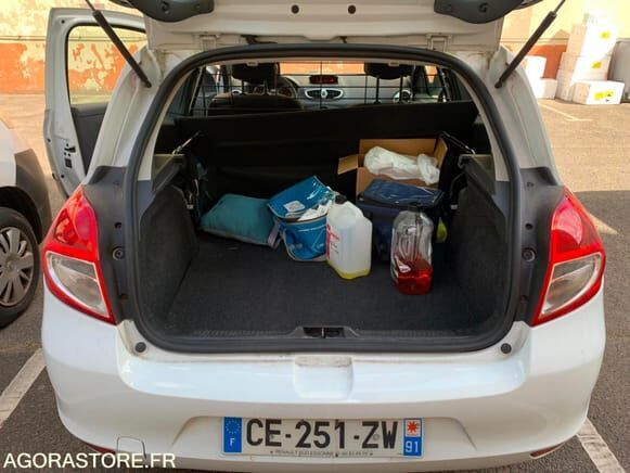 Renault CLIO - Viistoperä: kuva Renault CLIO - Viistoperä Renault CLIO - Viistoperä: kuva Renault CLIO - Viistoperä