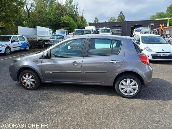 Renault CLIO - Viistoperä: kuva Renault CLIO - Viistoperä Renault CLIO - Viistoperä: kuva Renault CLIO - Viistoperä
