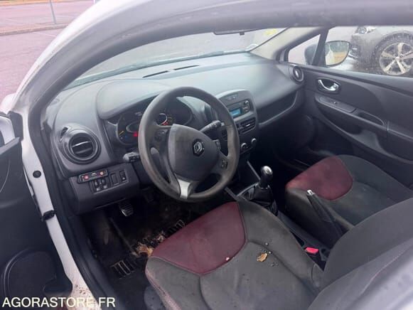 Renault CLIO - Viistoperä: kuva Renault CLIO - Viistoperä Renault CLIO - Viistoperä: kuva Renault CLIO - Viistoperä