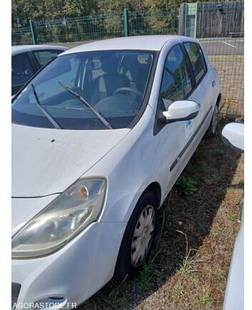 Renault CLIO - Viistoperä: kuva Renault CLIO - Viistoperä Renault CLIO - Viistoperä: kuva Renault CLIO - Viistoperä