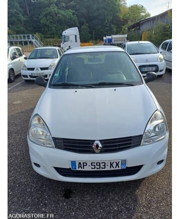 Renault CLIO - Viistoperä: kuva Renault CLIO - Viistoperä Renault CLIO - Viistoperä: kuva Renault CLIO - Viistoperä