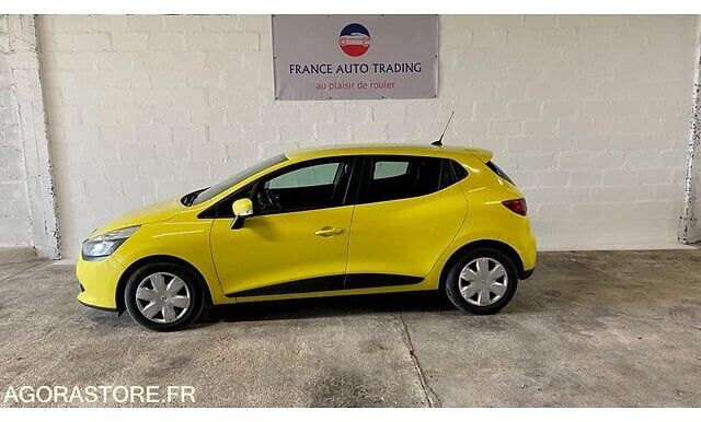 Renault CLIO - Viistoperä: kuva Renault CLIO - Viistoperä Renault CLIO - Viistoperä: kuva Renault CLIO - Viistoperä