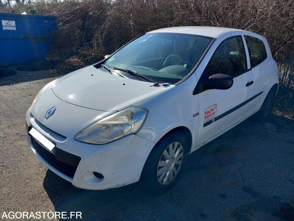 Renault CLIO - Viistoperä: kuva Renault CLIO - Viistoperä Renault CLIO - Viistoperä: kuva Renault CLIO - Viistoperä