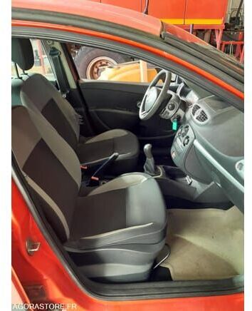 Renault CLIO - Viistoperä: kuva Renault CLIO - Viistoperä Renault CLIO - Viistoperä: kuva Renault CLIO - Viistoperä