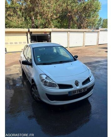 Renault CLIO - Viistoperä: kuva Renault CLIO - Viistoperä Renault CLIO - Viistoperä: kuva Renault CLIO - Viistoperä