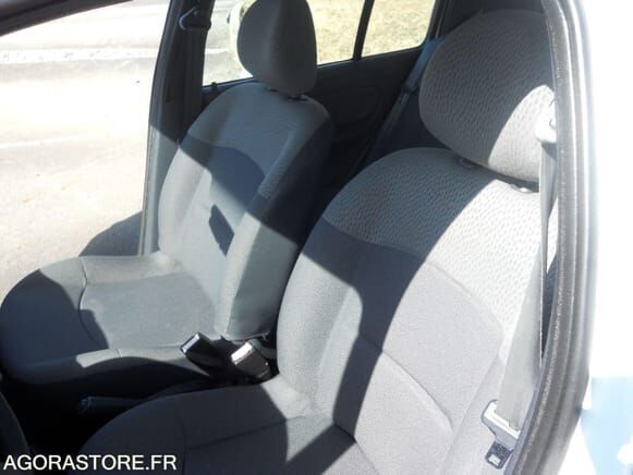 Renault CLIO - Viistoperä: kuva Renault CLIO - Viistoperä Renault CLIO - Viistoperä: kuva Renault CLIO - Viistoperä