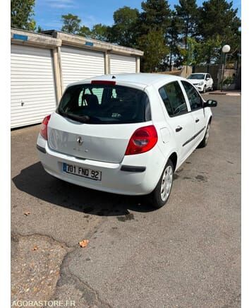 Renault CLIO - Viistoperä: kuva Renault CLIO - Viistoperä Renault CLIO - Viistoperä: kuva Renault CLIO - Viistoperä