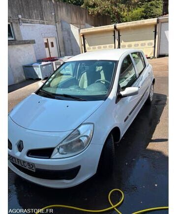 Renault CLIO - Viistoperä: kuva Renault CLIO - Viistoperä Renault CLIO - Viistoperä: kuva Renault CLIO - Viistoperä