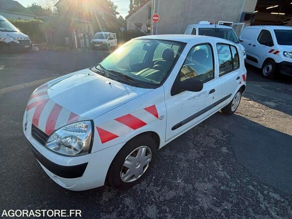 Renault CLIO - Viistoperä: kuva Renault CLIO - Viistoperä Renault CLIO - Viistoperä: kuva Renault CLIO - Viistoperä
