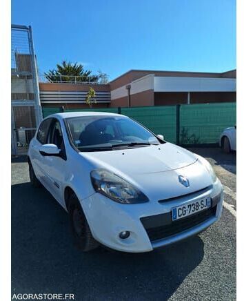 Renault CLIO - Viistoperä: kuva Renault CLIO - Viistoperä Renault CLIO - Viistoperä: kuva Renault CLIO - Viistoperä