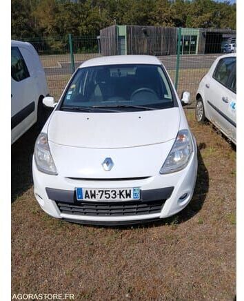 Renault CLIO - Viistoperä: kuva Renault CLIO - Viistoperä Renault CLIO - Viistoperä: kuva Renault CLIO - Viistoperä