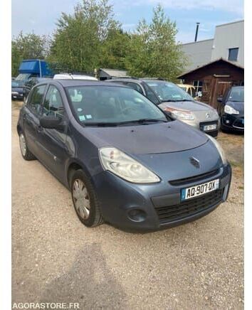 Renault CLIO - Viistoperä: kuva Renault CLIO - Viistoperä Renault CLIO - Viistoperä: kuva Renault CLIO - Viistoperä