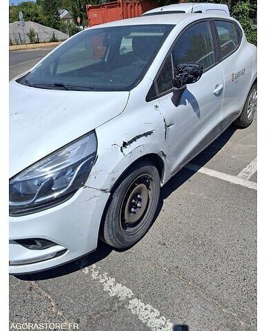 Renault CLIO - Viistoperä: kuva Renault CLIO - Viistoperä Renault CLIO - Viistoperä: kuva Renault CLIO - Viistoperä