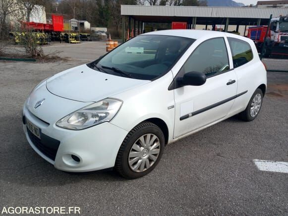 Renault CLIO - Viistoperä: kuva Renault CLIO - Viistoperä Renault CLIO - Viistoperä: kuva Renault CLIO - Viistoperä