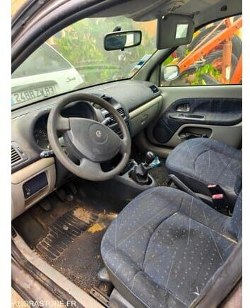 Renault CLIO - Viistoperä: kuva Renault CLIO - Viistoperä Renault CLIO - Viistoperä: kuva Renault CLIO - Viistoperä