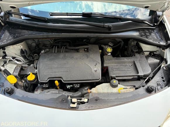 Renault CLIO - Viistoperä: kuva Renault CLIO - Viistoperä Renault CLIO - Viistoperä: kuva Renault CLIO - Viistoperä