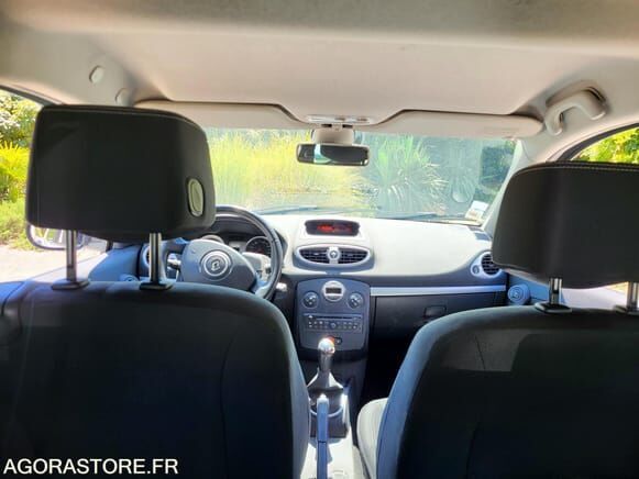 Renault CLIO - Viistoperä: kuva Renault CLIO - Viistoperä Renault CLIO - Viistoperä: kuva Renault CLIO - Viistoperä