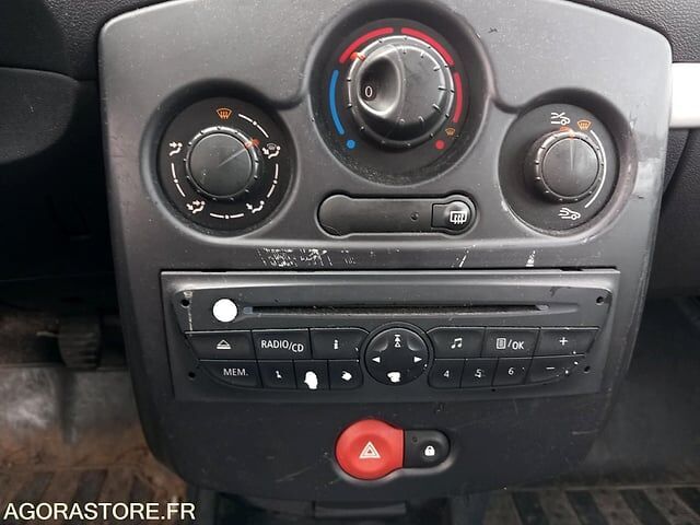 Renault CLIO - Viistoperä: kuva Renault CLIO - Viistoperä Renault CLIO - Viistoperä: kuva Renault CLIO - Viistoperä