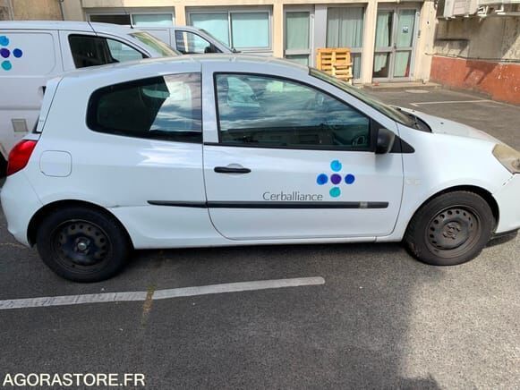 Renault CLIO - Viistoperä: kuva Renault CLIO - Viistoperä Renault CLIO - Viistoperä: kuva Renault CLIO - Viistoperä